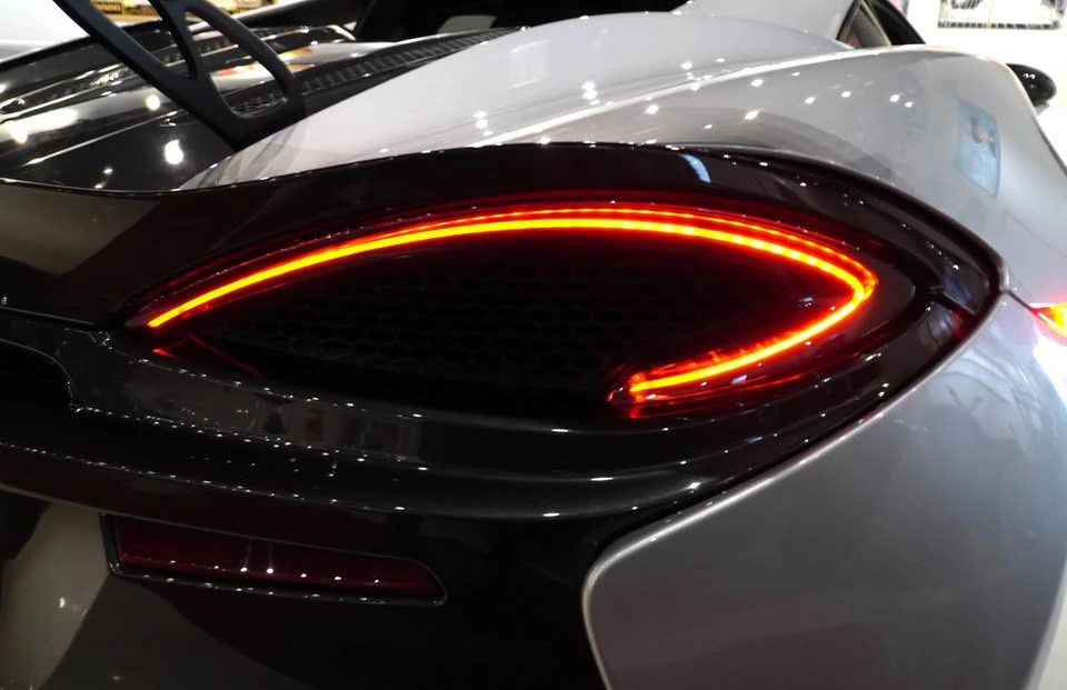 2017 McLaren 570S - Image 10 of 14