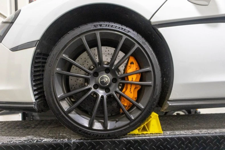 2017 McLaren 570S - Image 14 of 14