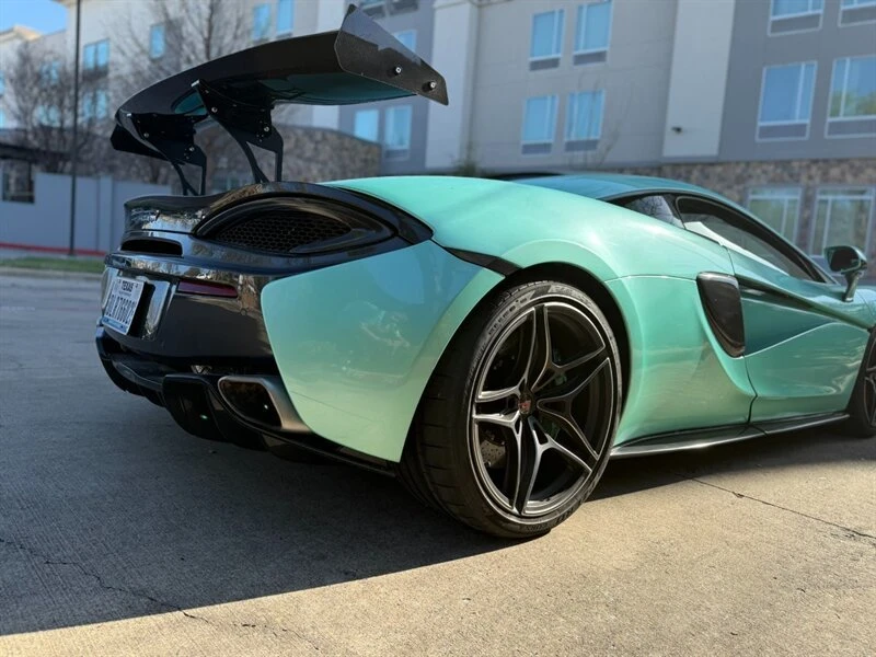 2017 McLaren 570S - Image 8 of 20