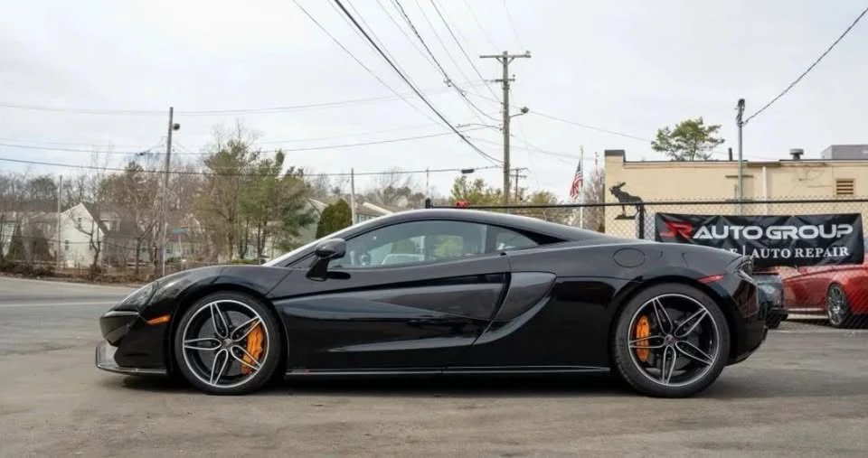 2017 McLaren 570S - Image 3 of 11