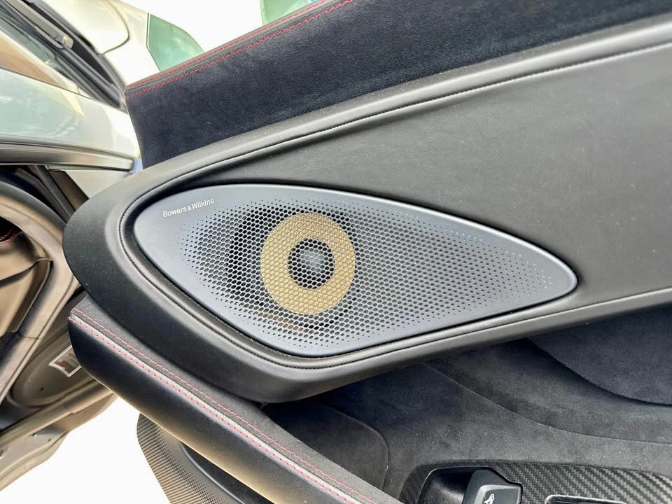 2017 McLaren 570S - Image 12 of 20