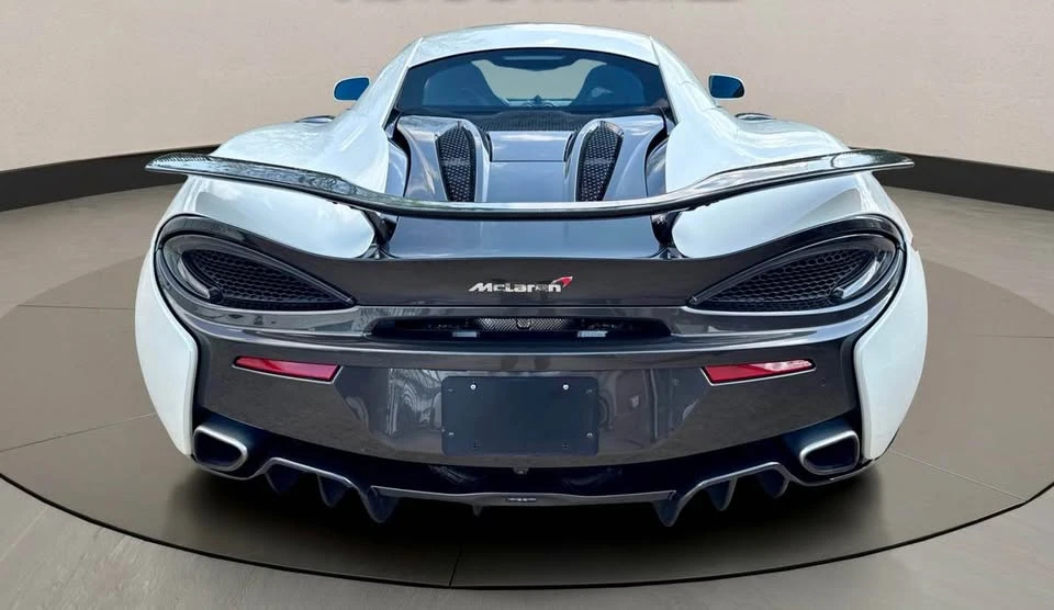 2017 McLaren 570S - Image 7 of 20