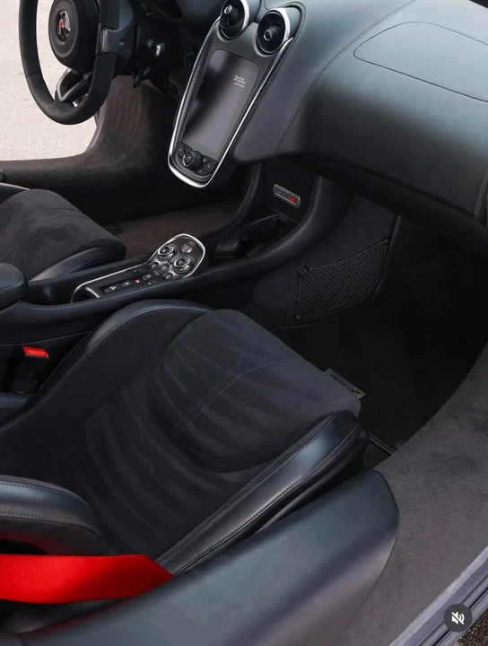 2017 McLaren 570S - Image 5 of 18