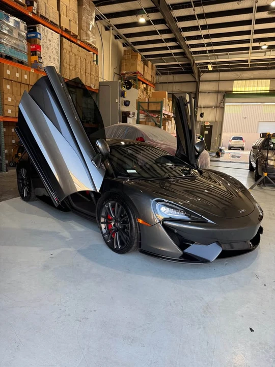 2017 McLaren 570S - Image 12 of 18