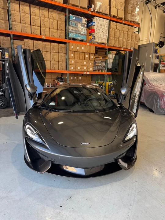 2017 McLaren 570S - Image 13 of 18
