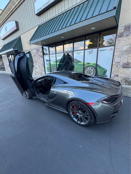 2017 McLaren 570S - Image 3 of 18