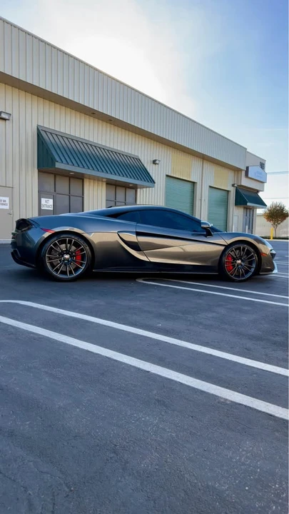 2017 McLaren 570S - Image 9 of 18