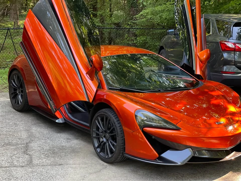 2017 McLaren 570S - Image 16 of 18