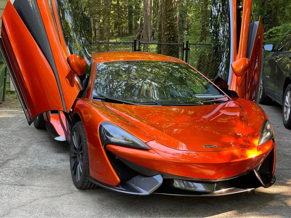 2017 McLaren 570S - Image 17 of 18