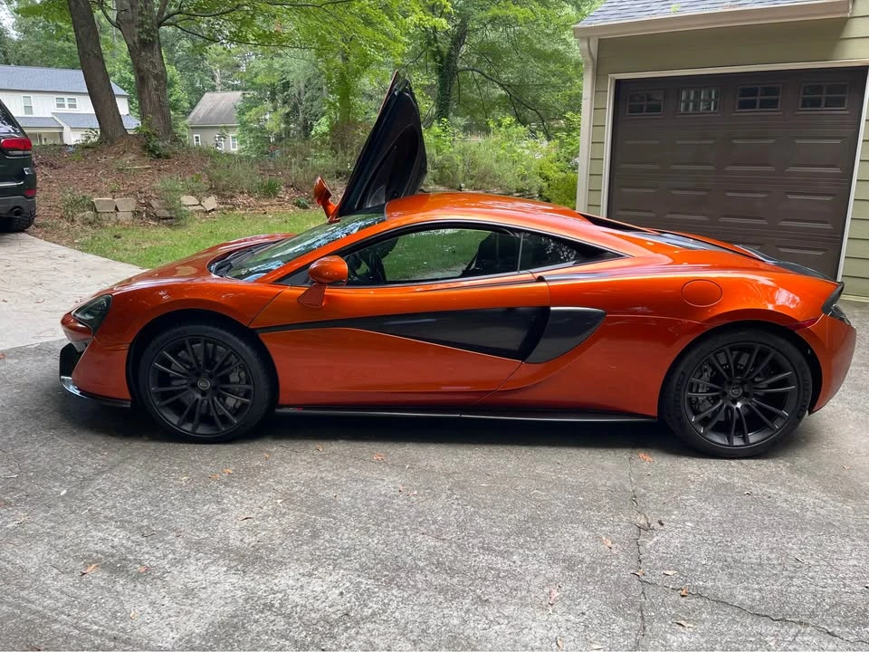 2017 McLaren 570S - Image 14 of 18