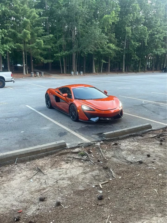 2017 McLaren 570S - Image 15 of 18