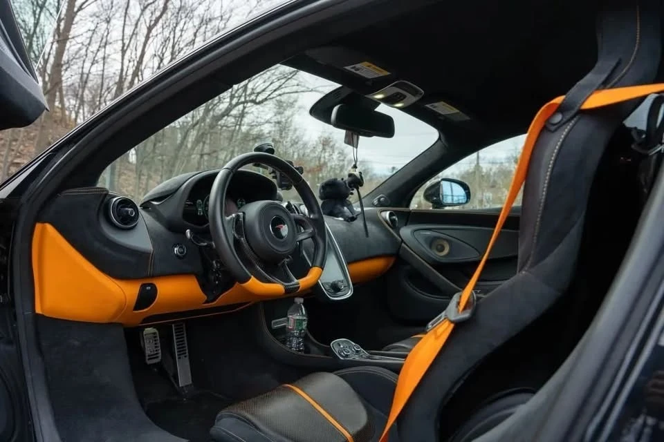 2017 McLaren 570S - Image 5 of 9