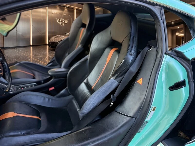 2017 McLaren 570S - Image 10 of 20