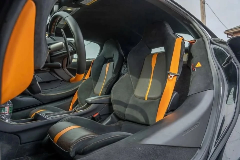 2017 McLaren 570S - Image 7 of 9