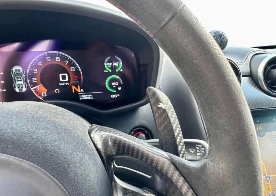 2017 McLaren 570S - Image 17 of 20