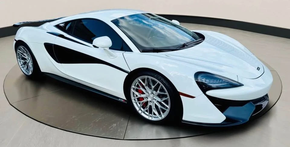 2017 McLaren 570S - Image 4 of 20