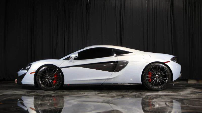 2017 McLaren 570S - Image 4 of 12