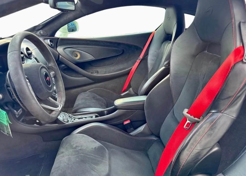 2017 McLaren 570S - Image 10 of 20