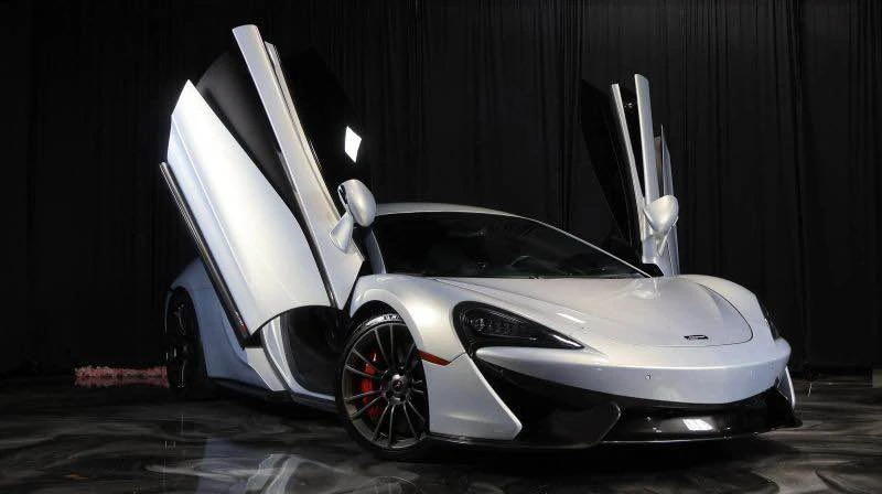 2017 McLaren 570S - Image 6 of 12