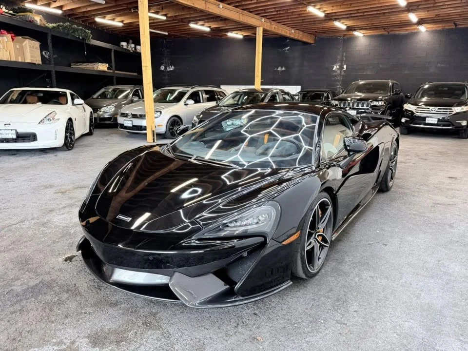 2017 McLaren 570S - Image 5 of 18