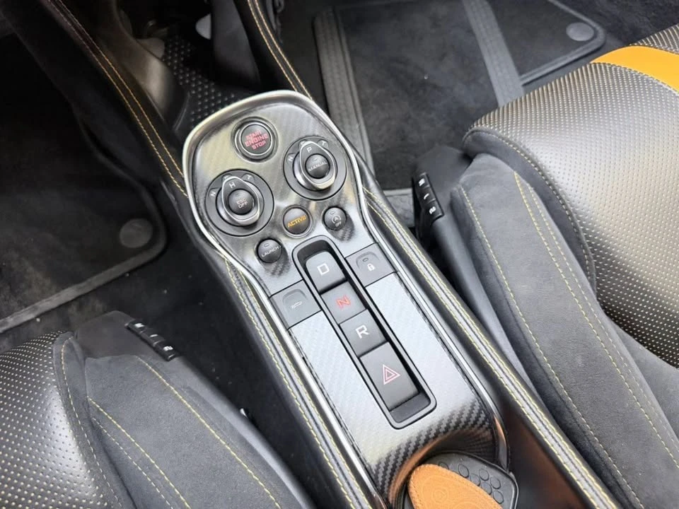 2017 McLaren 570S - Image 14 of 18