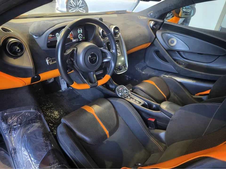2017 McLaren 570S - Image 6 of 20