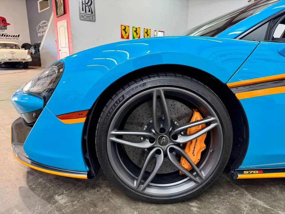 2017 McLaren 570S - Image 8 of 9