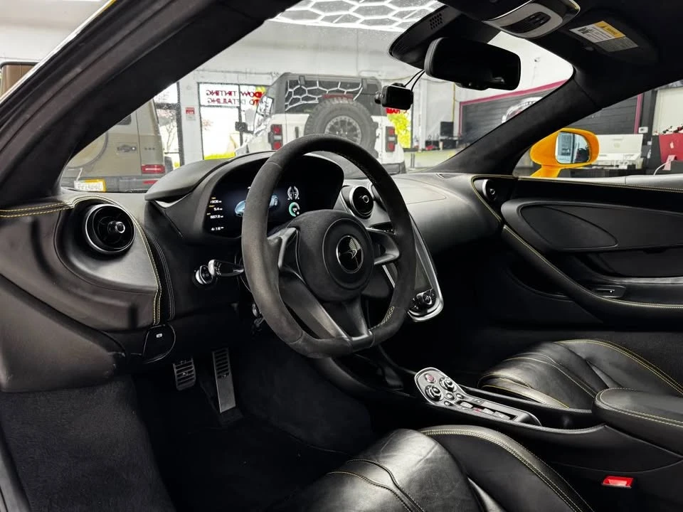 2017 McLaren 570S - Image 12 of 14