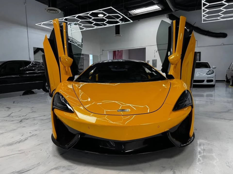 2017 McLaren 570S - Image 5 of 14