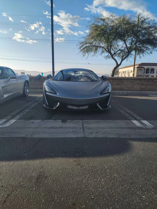 2017 McLaren 570S - Image 7 of 20