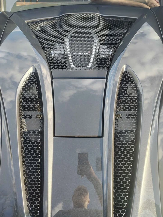 2017 McLaren 570S - Image 15 of 20