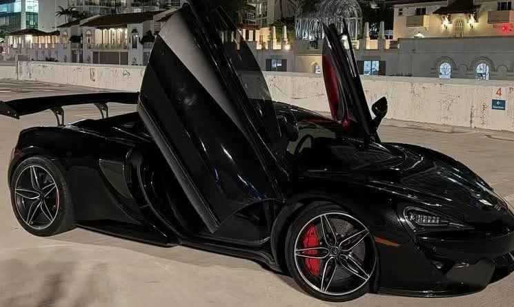 2017 McLaren 570S - Image 3 of 6