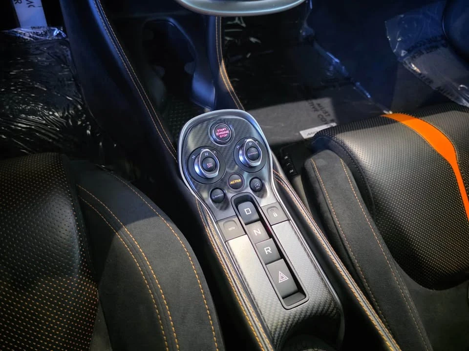 2017 McLaren 570S - Image 17 of 18