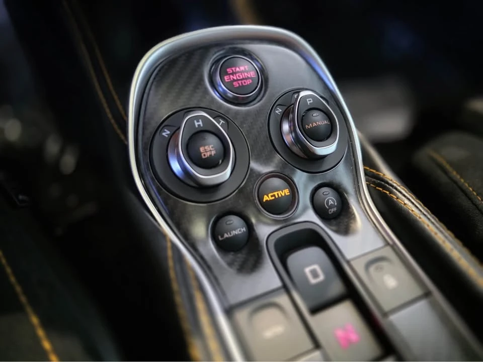 2017 McLaren 570S - Image 9 of 18