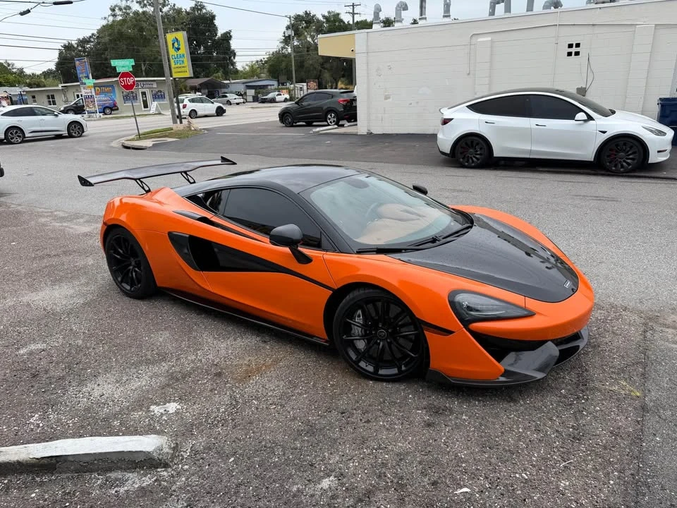 2017 McLaren 570S - Image 7 of 8