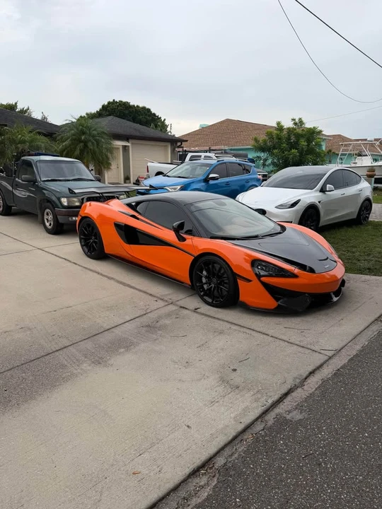 2017 McLaren 570S - Image 5 of 8