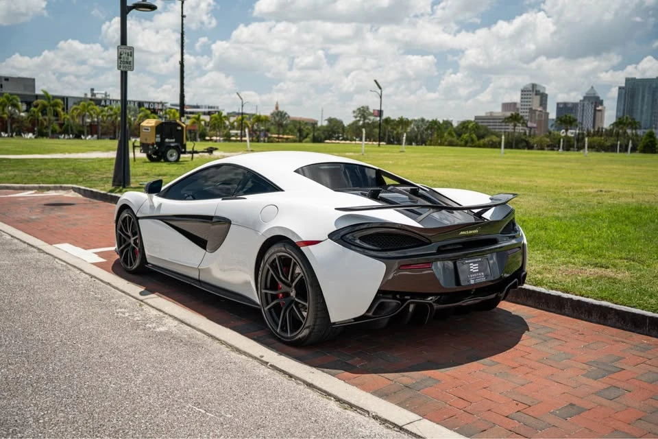 2017 McLaren 570S - Image 2 of 7