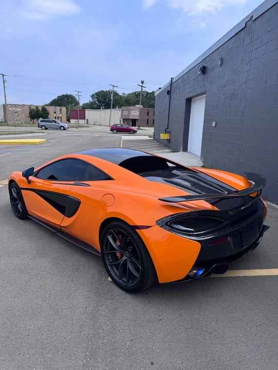 2017 McLaren 570S - Image 3 of 20
