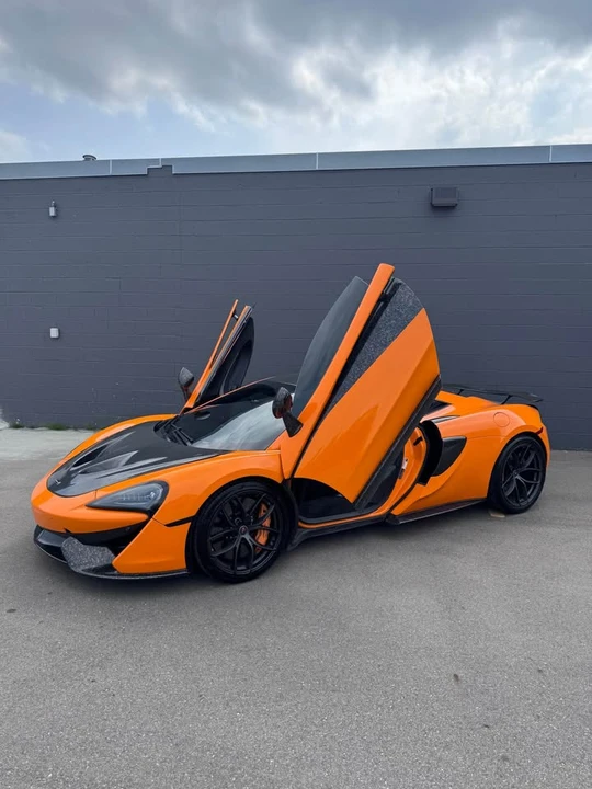 2017 McLaren 570S - Image 2 of 20