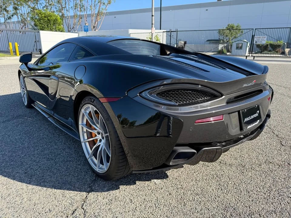 2017 McLaren 570S - Image 4 of 13