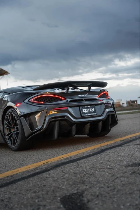 2017 McLaren 570S - Image 3 of 16