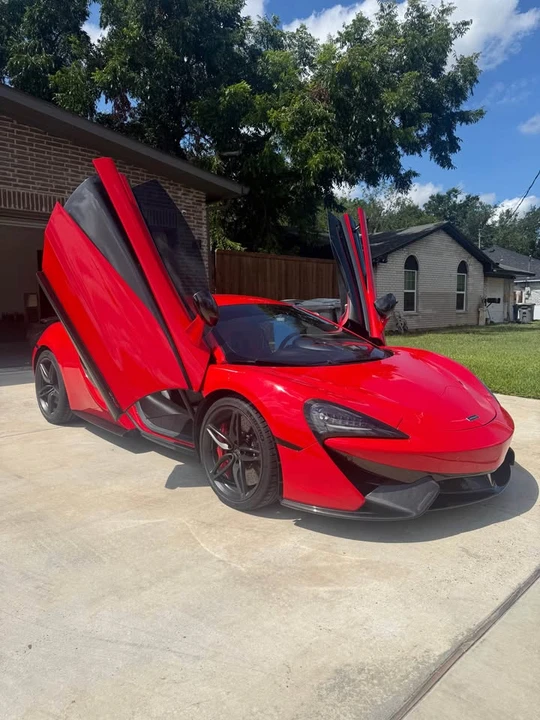 2017 McLaren 570S - Image 4 of 18