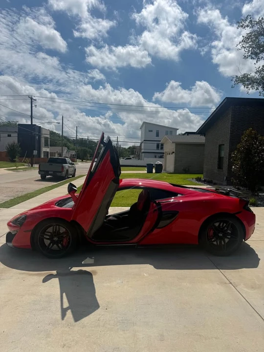 2017 McLaren 570S - Image 6 of 18