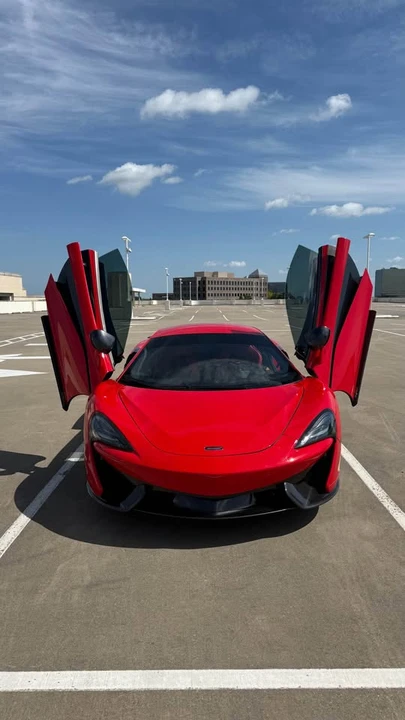 2017 McLaren 570S - Image 2 of 18