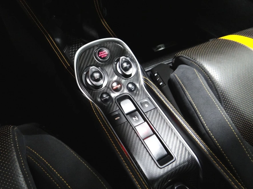 2017 McLaren 570S - Image 13 of 15