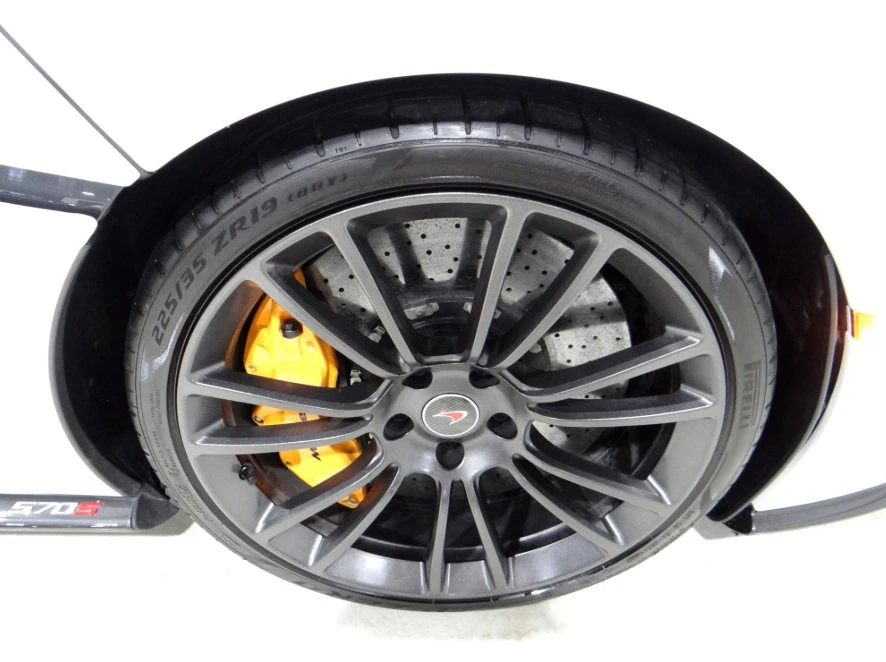 2017 McLaren 570S - Image 8 of 15