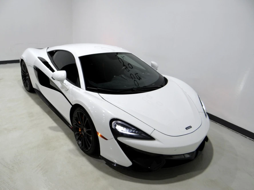 2017 McLaren 570S - Image 6 of 15