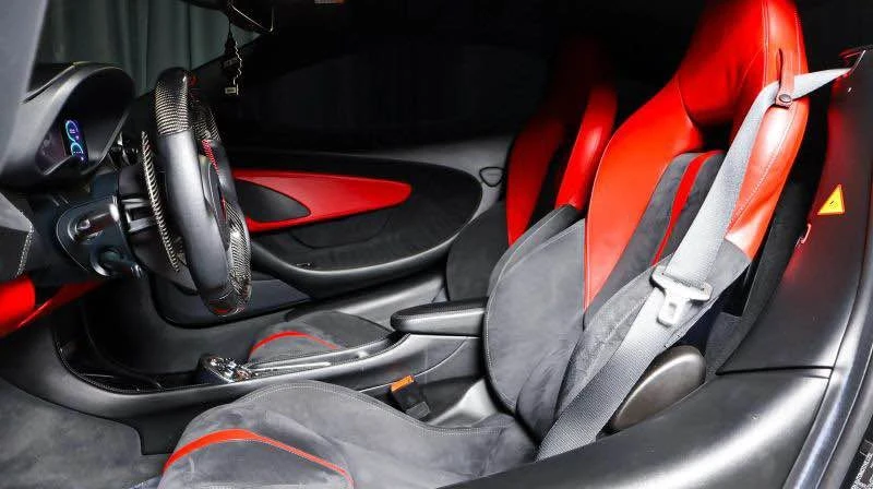 2017 McLaren - Image 17 of 18