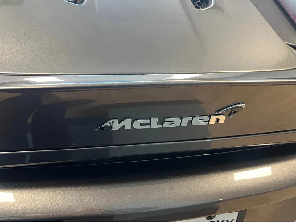 2017 McLaren 570S - Image 13 of 16