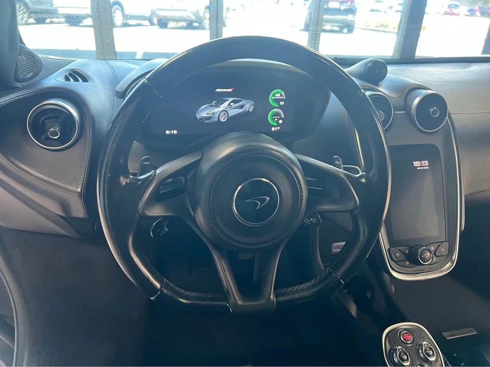 2017 McLaren 570S - Image 7 of 16